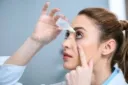 עדשות מגע יומיות: מה קורה לעין אם ישנים איתן בטעות בלילה